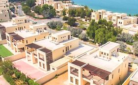 Holiday Home 3 Bedroom Seaview
